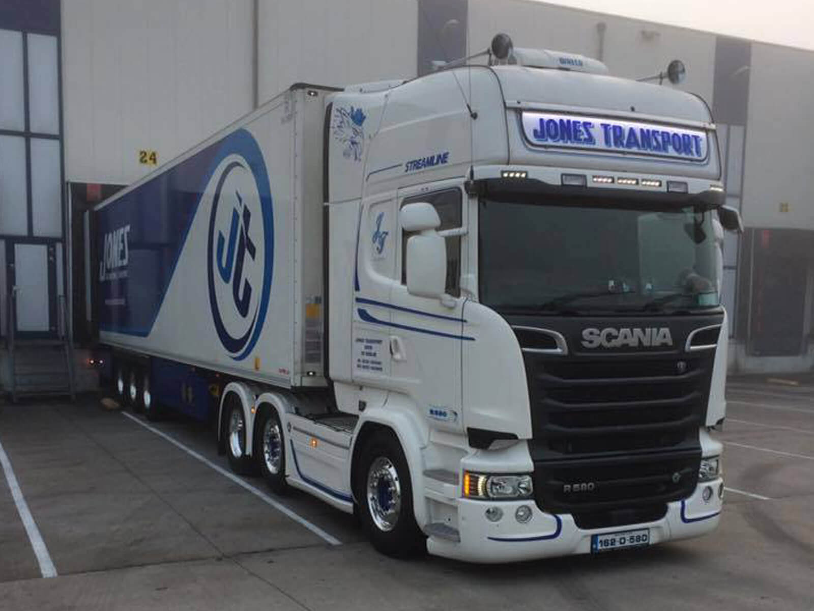 Jones International Transport